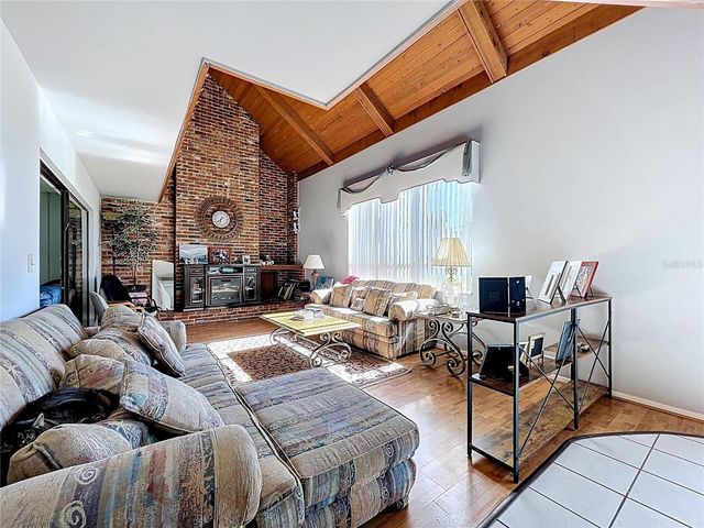 7404 15TH AVENUE NW, Bradenton, FL 34209