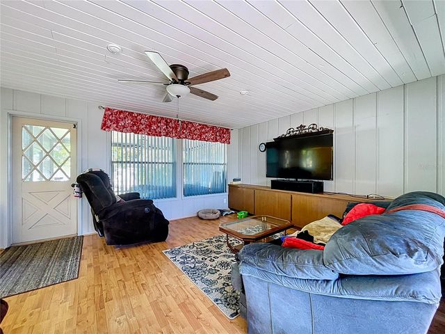 7404 15TH AVENUE NW, Bradenton, FL 34209