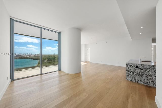 175 SE 25 Rd 2003, Miami, FL 33129