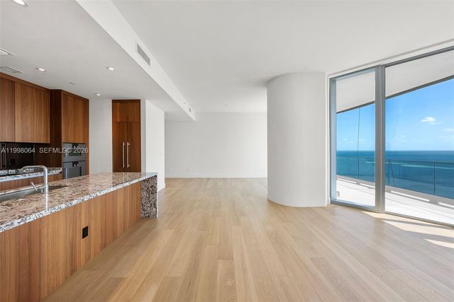 175 SE 25 Rd 2003, Miami, FL 33129