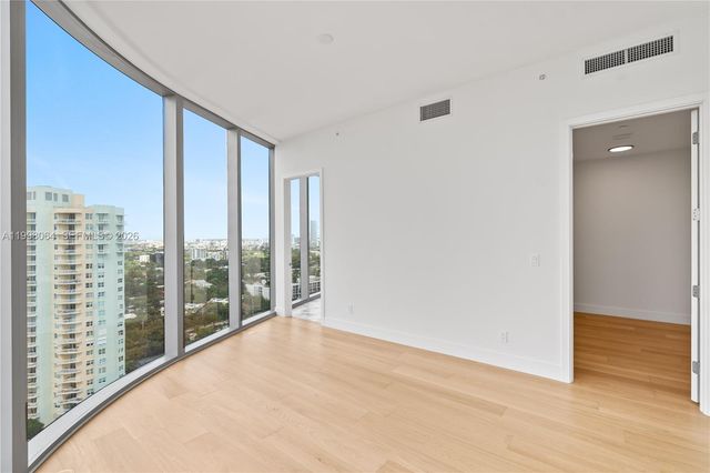 175 SE 25 Rd 2003, Miami, FL 33129