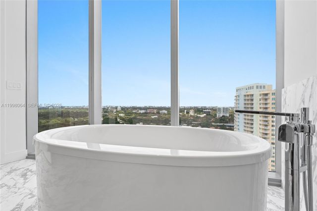 175 SE 25 Rd 2003, Miami, FL 33129