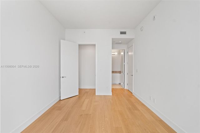 175 SE 25 Rd 2003, Miami, FL 33129