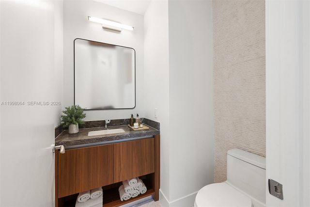 175 SE 25 Rd 2003, Miami, FL 33129