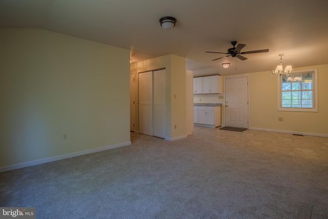 320 PAINTED MEADOW LN, Hedgesville, WV 25427