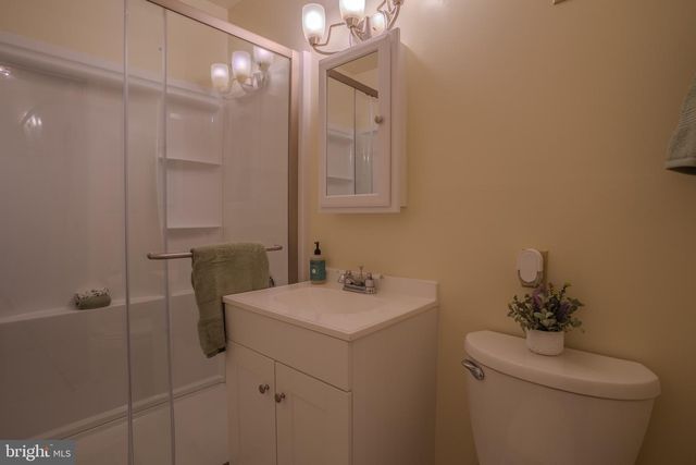 320 PAINTED MEADOW LN, Hedgesville, WV 25427