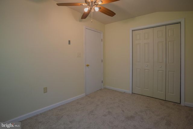 320 PAINTED MEADOW LN, Hedgesville, WV 25427