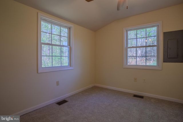 320 PAINTED MEADOW LN, Hedgesville, WV 25427
