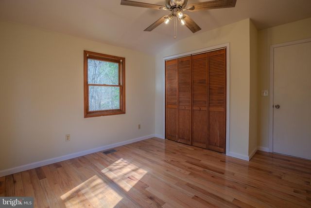 320 PAINTED MEADOW LN, Hedgesville, WV 25427