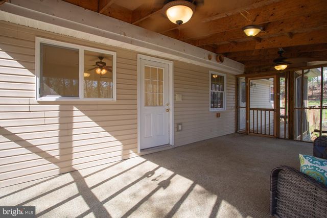 320 PAINTED MEADOW LN, Hedgesville, WV 25427