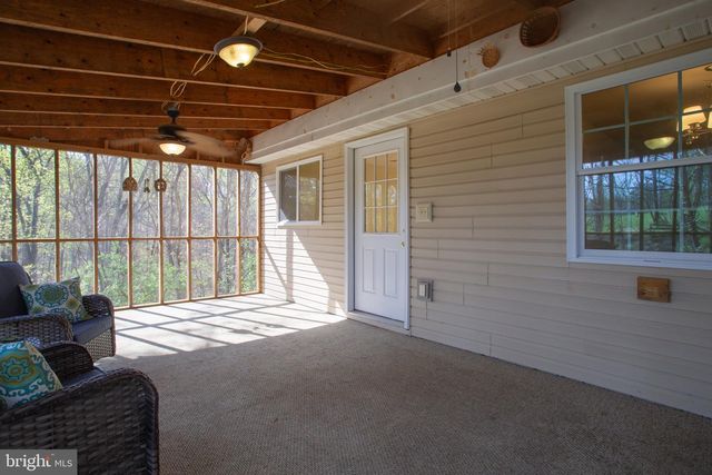 320 PAINTED MEADOW LN, Hedgesville, WV 25427