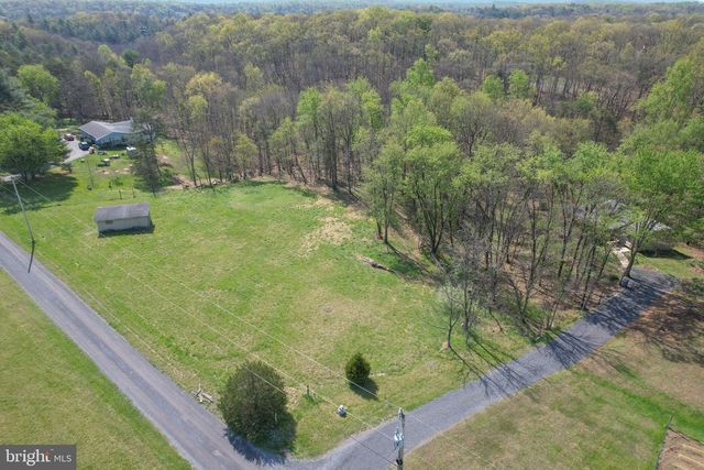 320 PAINTED MEADOW LN, Hedgesville, WV 25427