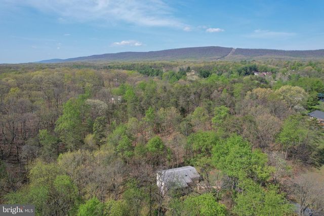 320 PAINTED MEADOW LN, Hedgesville, WV 25427