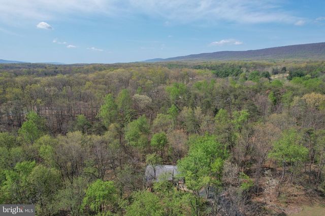 320 PAINTED MEADOW LN, Hedgesville, WV 25427