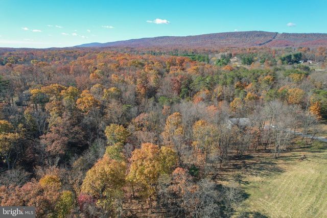 320 PAINTED MEADOW LN, Hedgesville, WV 25427