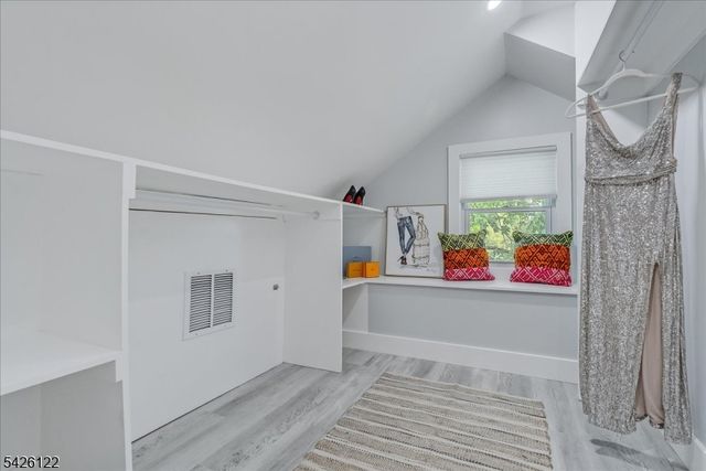 52 Hawthorne Ave, Bloomfield Twp., NJ 07003