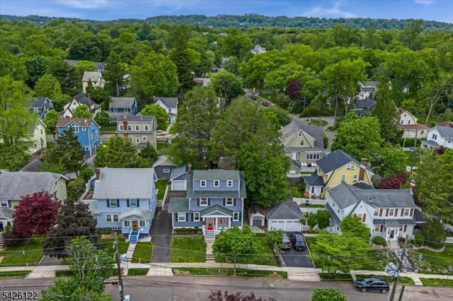 52 Hawthorne Ave, Bloomfield Twp., NJ 07003