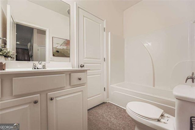 1240 Grayson Oaks Drive, Lawrenceville, GA 30045