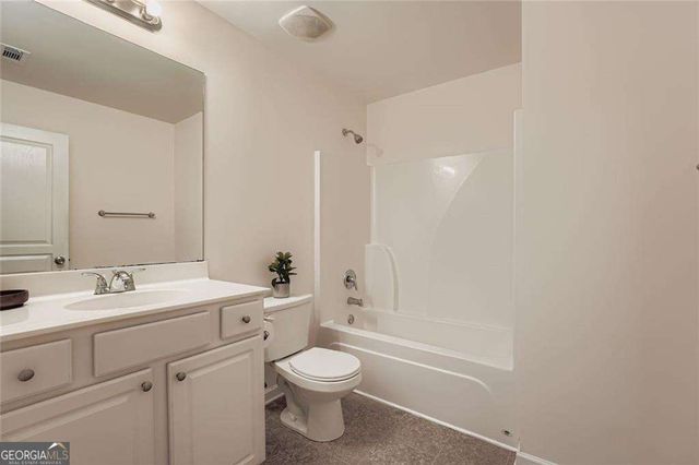 1240 Grayson Oaks Drive, Lawrenceville, GA 30045