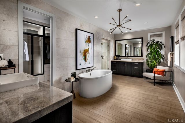 120 Lassen Street, Lake Forest, CA 92630