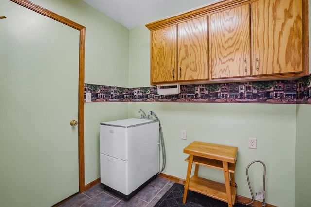 1001 Spring Waters DRIVE, Oconomowoc, WI 53066