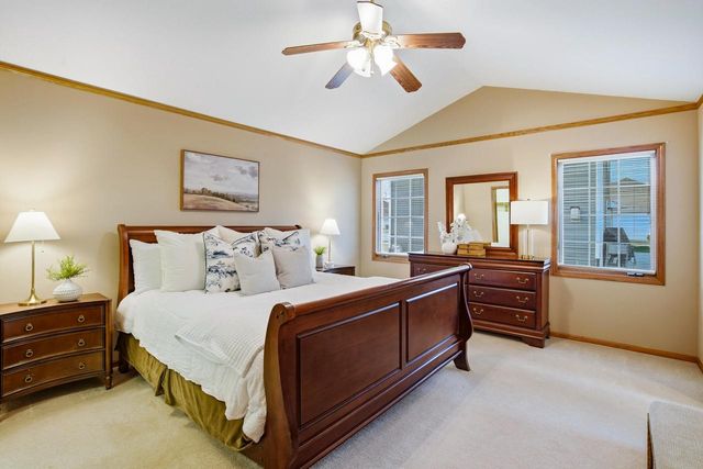 1001 Spring Waters DRIVE, Oconomowoc, WI 53066