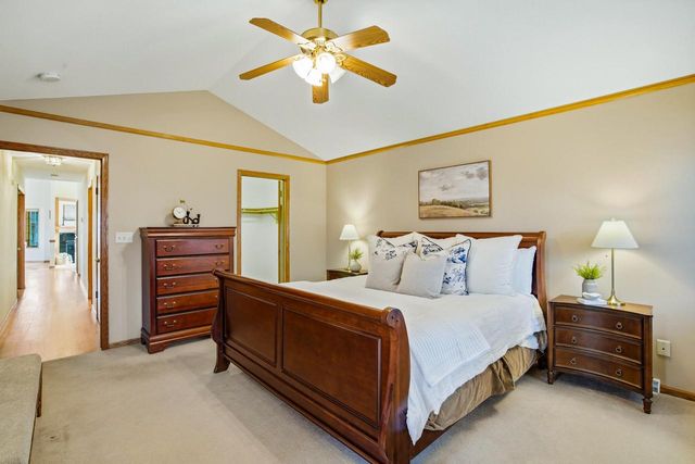 1001 Spring Waters DRIVE, Oconomowoc, WI 53066
