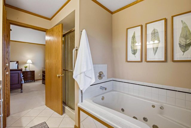 1001 Spring Waters DRIVE, Oconomowoc, WI 53066