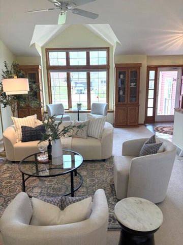 1001 Spring Waters DRIVE, Oconomowoc, WI 53066