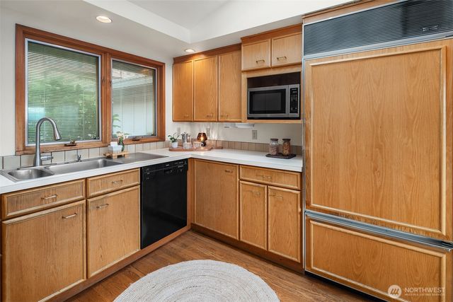 220 171ST Place NE, Bellevue, WA 98008