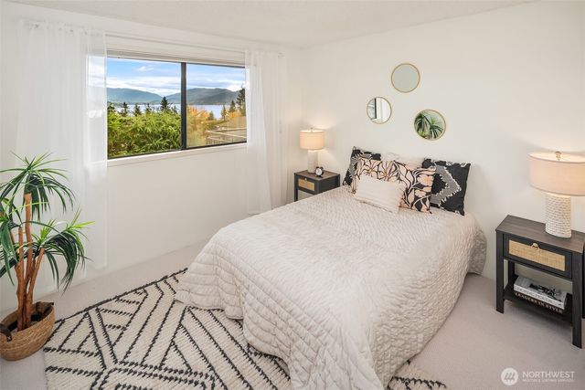 220 171ST Place NE, Bellevue, WA 98008