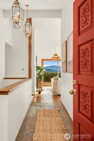 220 171ST Place NE, Bellevue, WA 98008