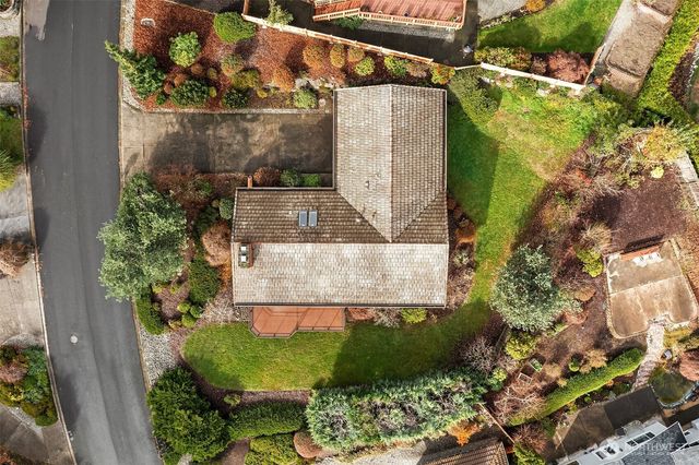 220 171ST Place NE, Bellevue, WA 98008