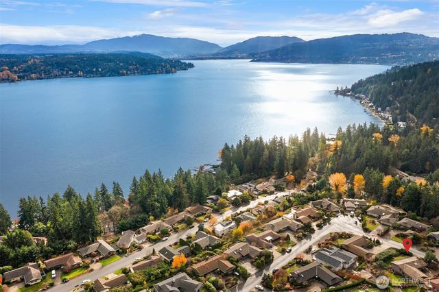 220 171ST Place NE, Bellevue, WA 98008