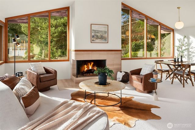 220 171ST Place NE, Bellevue, WA 98008