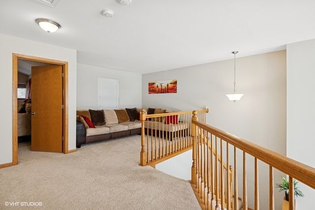 711 CREEKSIDE Circle 711, Gurnee, IL 60031