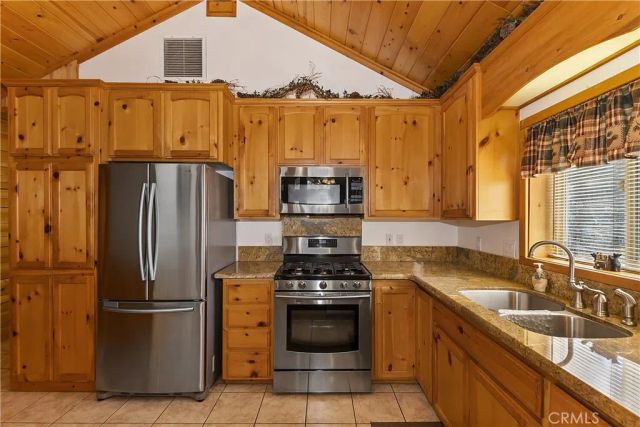 228 Lagunita, Big Bear Lake, CA 92315