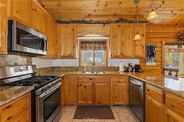 228 Lagunita, Big Bear Lake, CA 92315