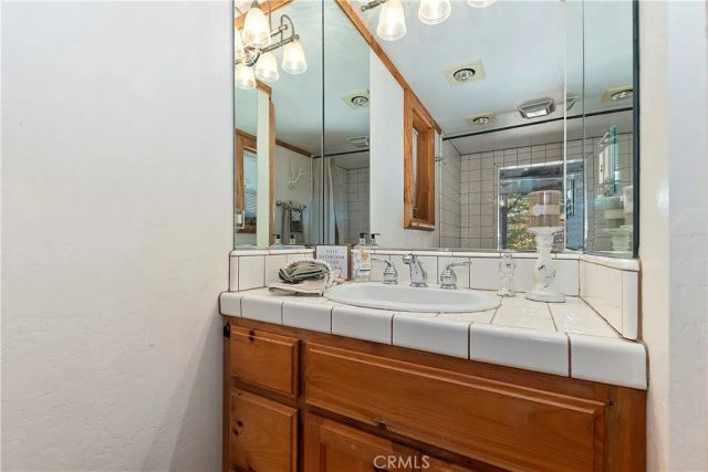 228 Lagunita, Big Bear Lake, CA 92315