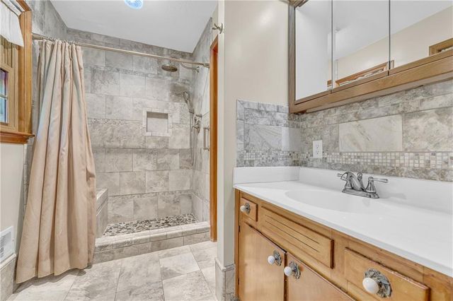2164 Old Rex Morrow Road, Morrow, GA 30260