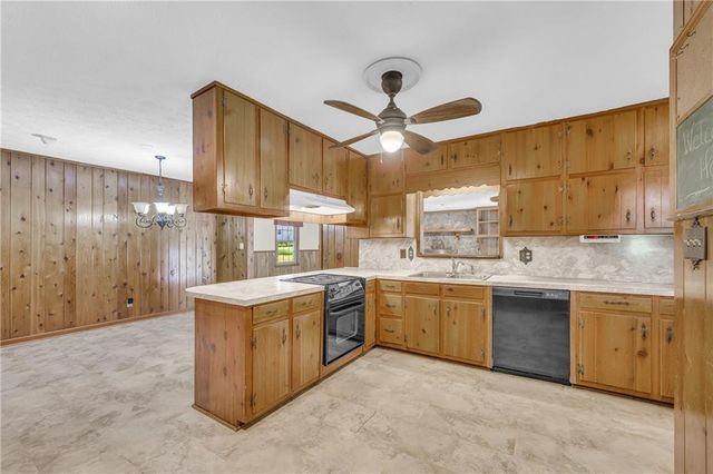 2164 Old Rex Morrow Road, Morrow, GA 30260