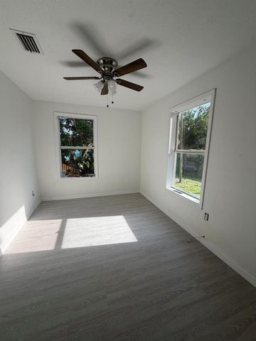 311 N 11th Street, Fort Pierce, FL 34950