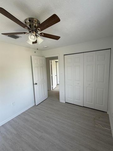 311 N 11th Street, Fort Pierce, FL 34950