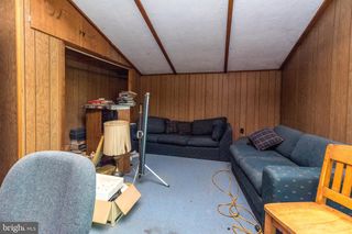 2271 BROOMSTICK RD, Green Lane, PA 18054
