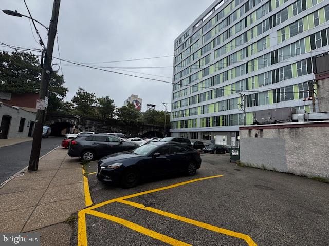 325 N 12TH ST, Philadelphia, PA 19107