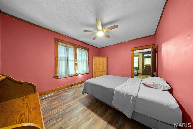 808 Troy Road, Edwardsville, IL 62025