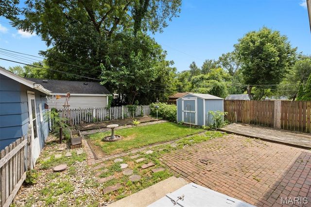808 Troy Road, Edwardsville, IL 62025