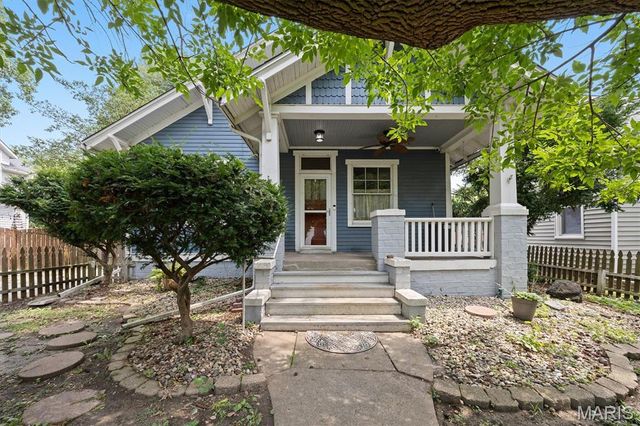 808 Troy Road, Edwardsville, IL 62025