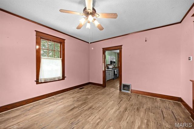 808 Troy Road, Edwardsville, IL 62025