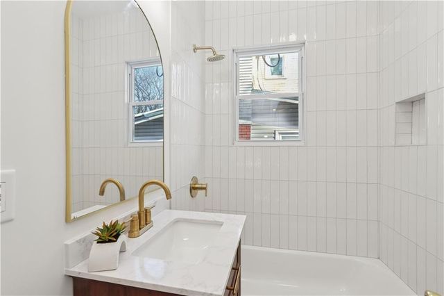 829 W 39th Terrace, Kansas City, MO 64111